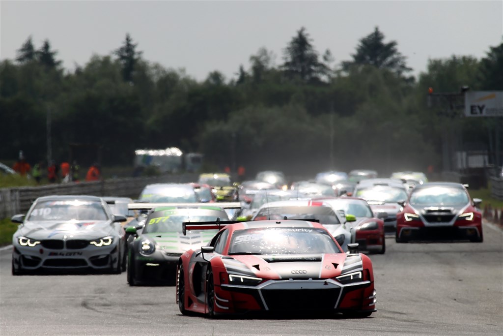 Valdemar Eriksen og hans Audi R8 LMS GT3 har været den hurtigste konstellation i år i Danish Endurance Championship.
(Foto: Henning Smed)